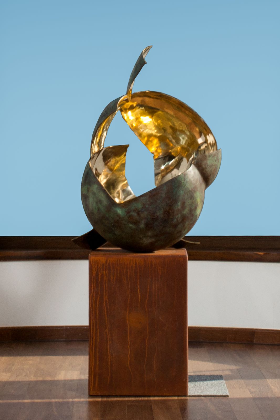 Interiorul sculpturii
